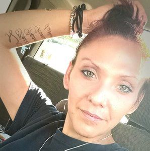 Meet your Posher, Rina